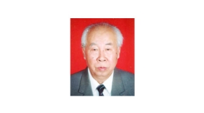 崔瑞珍.1980年－1984年任學(xué)校校長；1984年－1989年任學(xué)校黨委書記