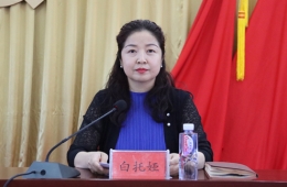 黨委副書記、院長　白托婭